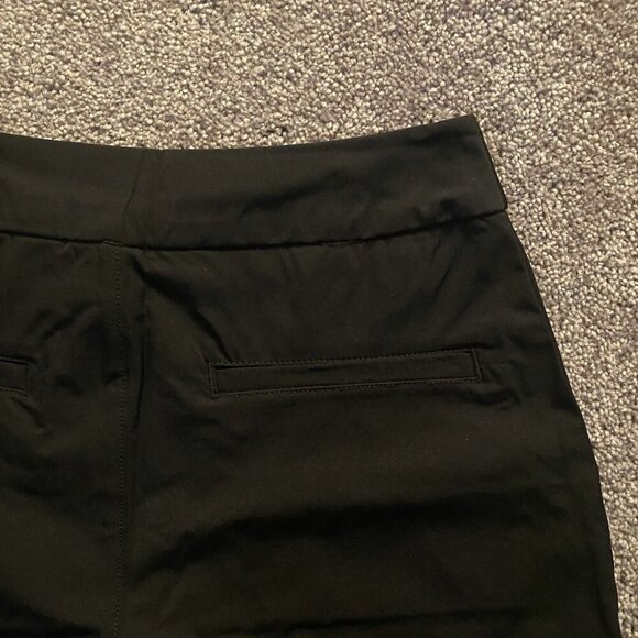 Tommy Bahama Active Women's Shorts 9" Bermuda Black Zip Front Pockets Size S NWT - Picture 9 of 16